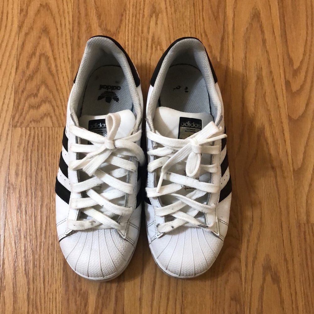Adidas Superstar
